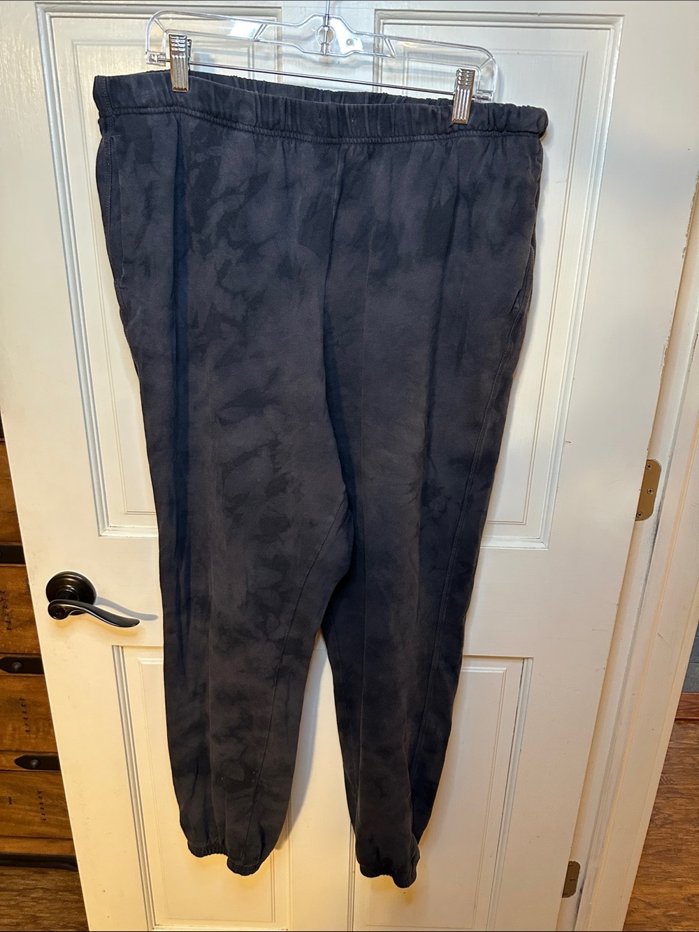Old Navy Women's Dark Charcoal Tie-Dye Jogger Pants | TALL INSEAM